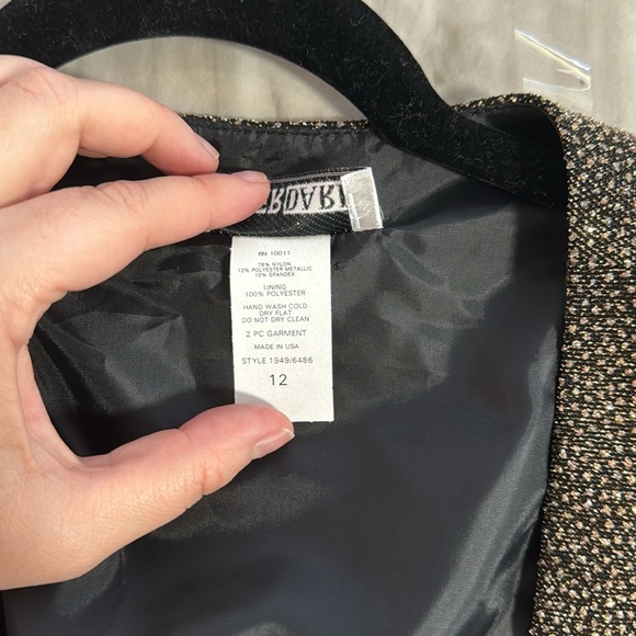 After Dark Black and Gold Glittery Bolero Crop Open Front Jacket Size 12 - Picture 6 of 7